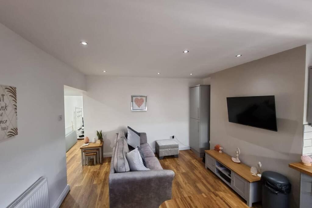 Crystal Cottage - 5 Min Walk From Holmfirth Town Centre Eksteriør billede